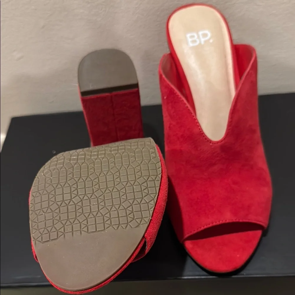 bp Red Suede Mules with Block Heel NWOT - Picture 6 of 6
